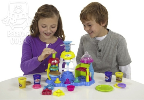 Play-Doh Набор пластилина Фабрика пирожных (Hasbro)