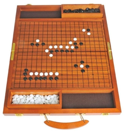 Игра Го в чемоданчике